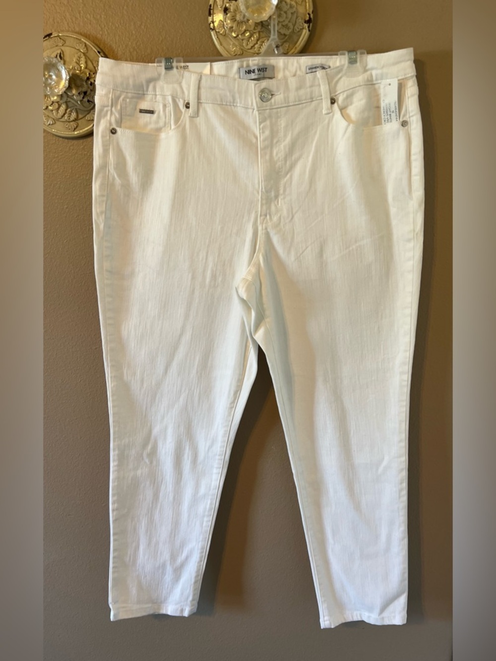 Nine West White Skinny Jeans - Clean Classic Style